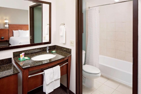 Hyatt Place Ontario/Rancho Cucamonga image 16
